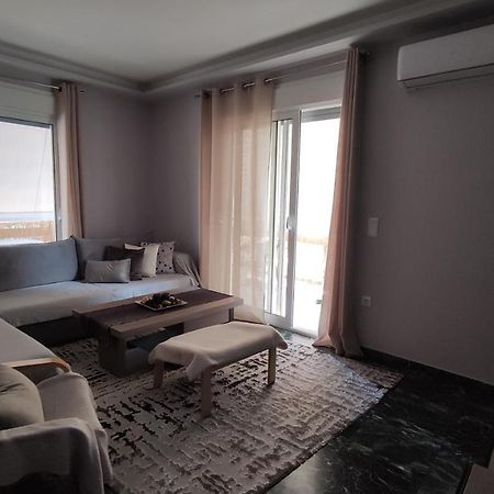Two Bedroom Apartment In Athene Buitenkant foto